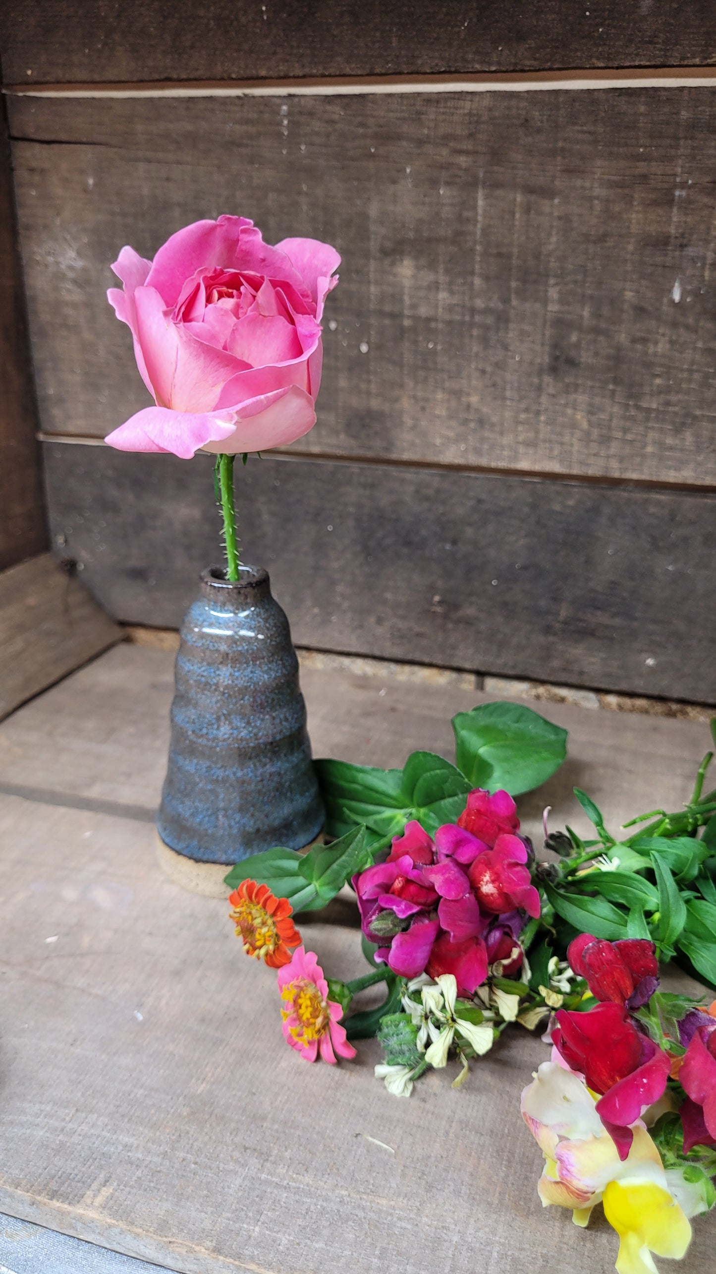 Acai Bubble Bud Vase