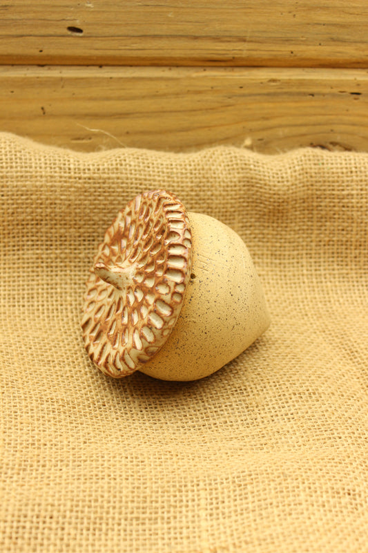 Chai Hollow Acorn