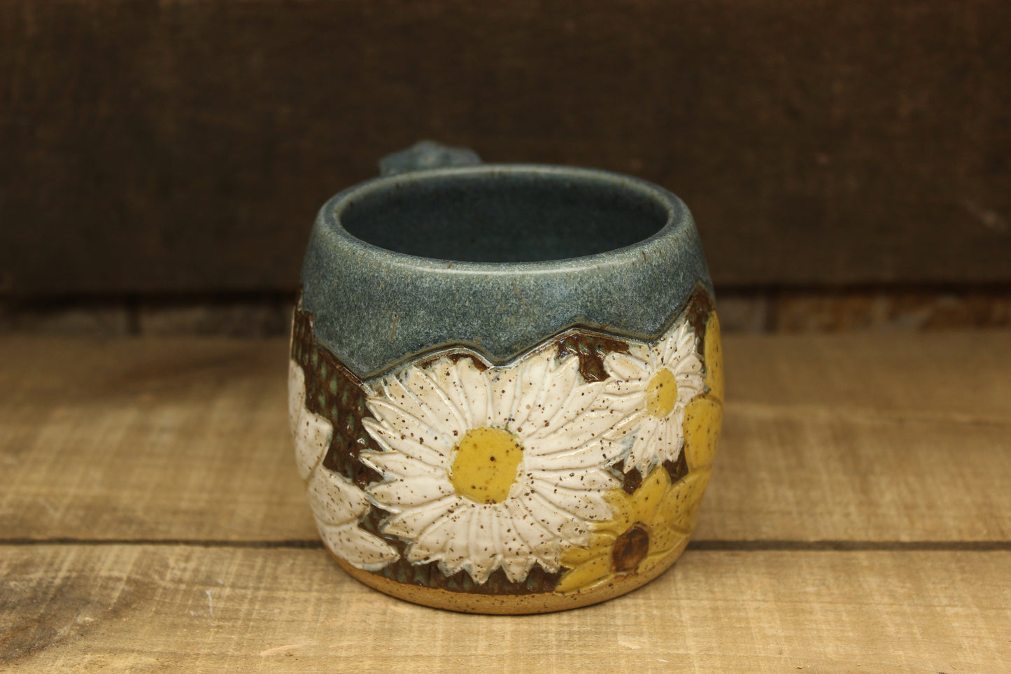 Mountain Daisy Susan Mug 13oz