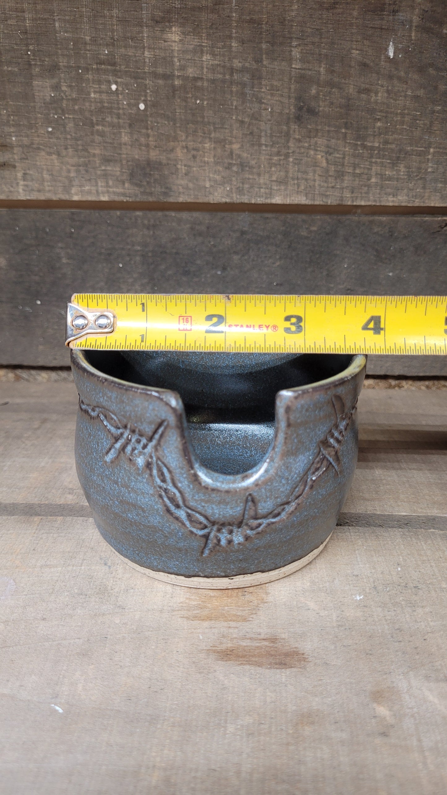 Acai Barbed Wire Basting Bowl
