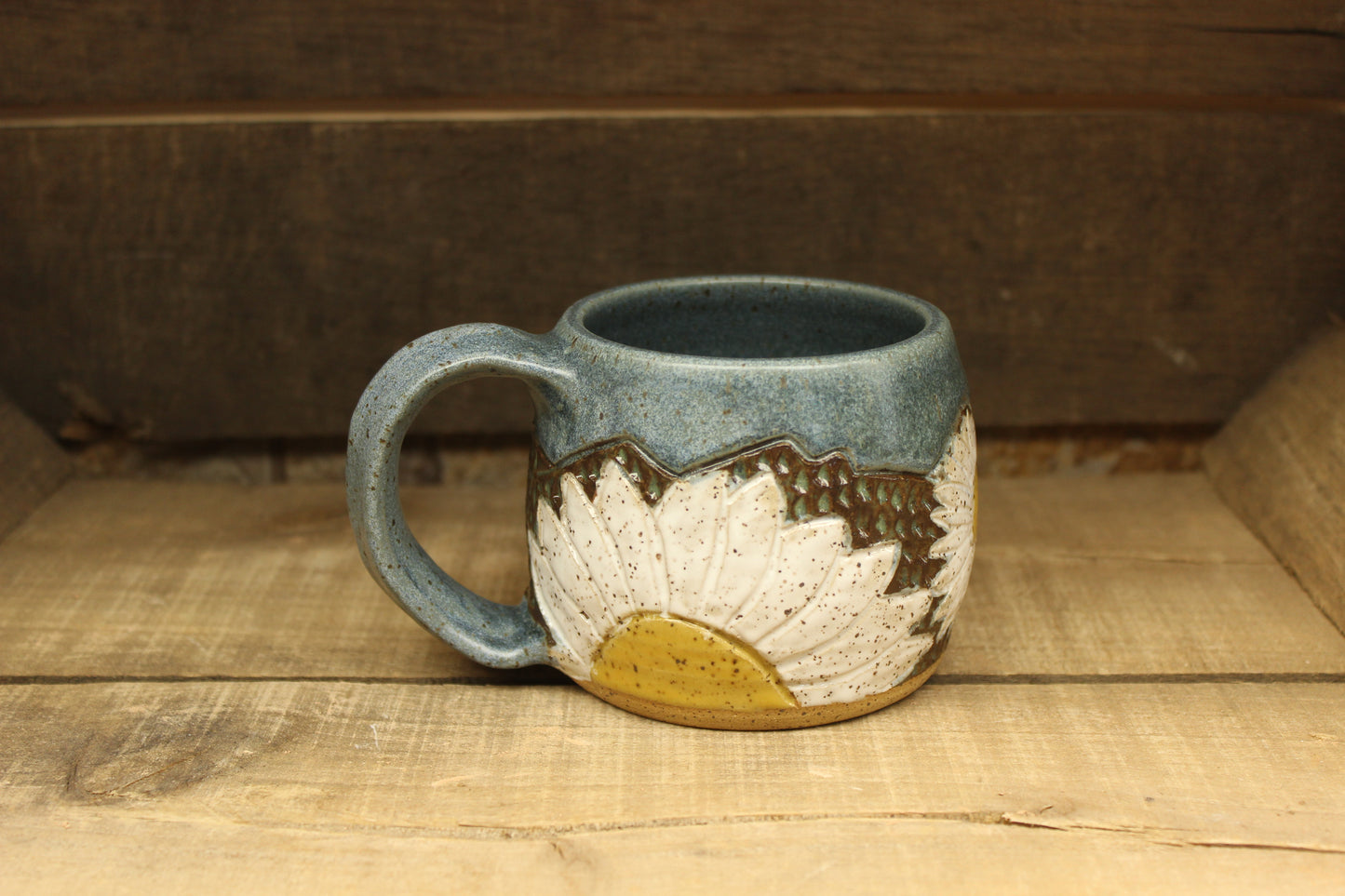 Mountain Daisy Susan Mug 13oz