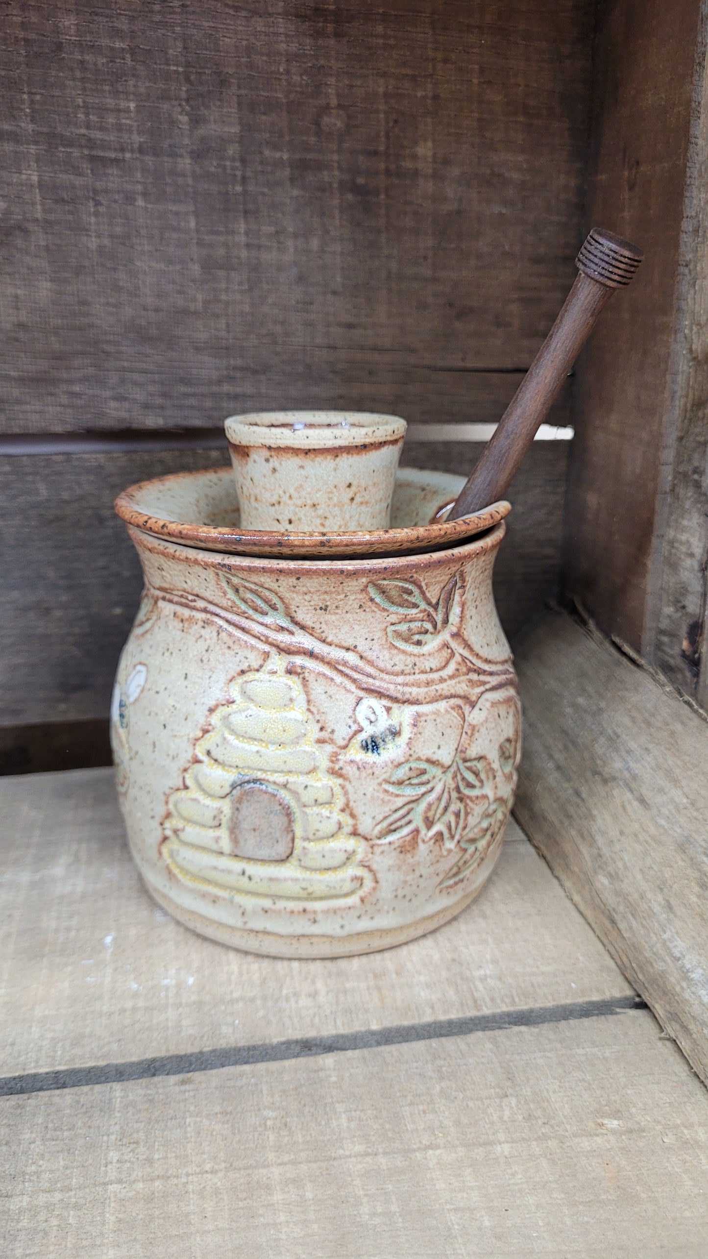 Hive in a Tree Honeypot with Handturned Honey Dipper *2nd Quality