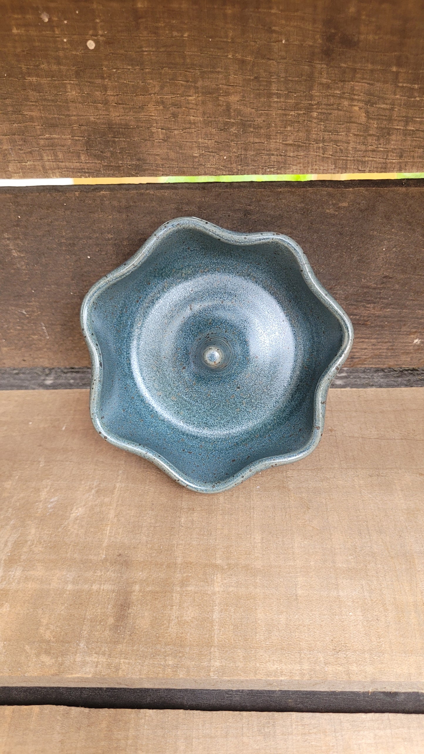 Satin Oribe Fluted Ring Dish